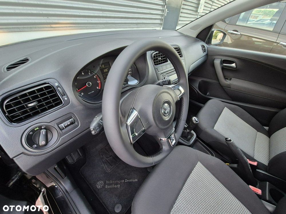 Volkswagen Polo - 10