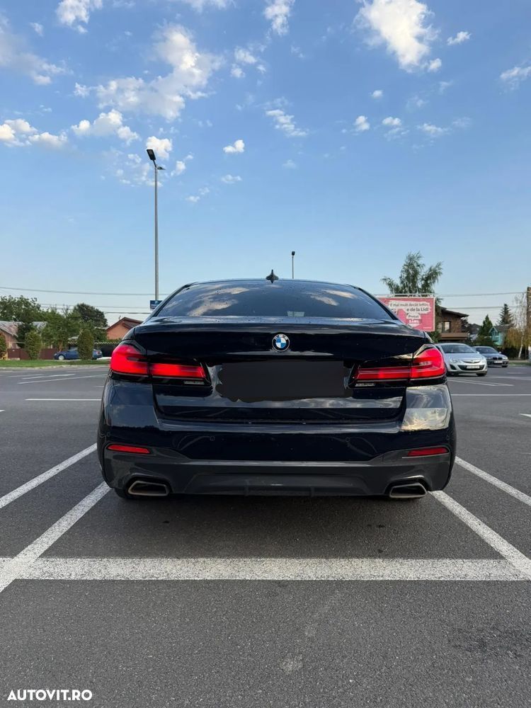 BMW Seria 5 530d xDrive AT MHEV - 10