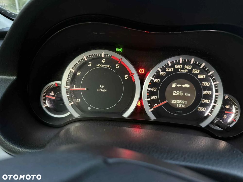 Honda Accord ver-2-2d-elegance - 5