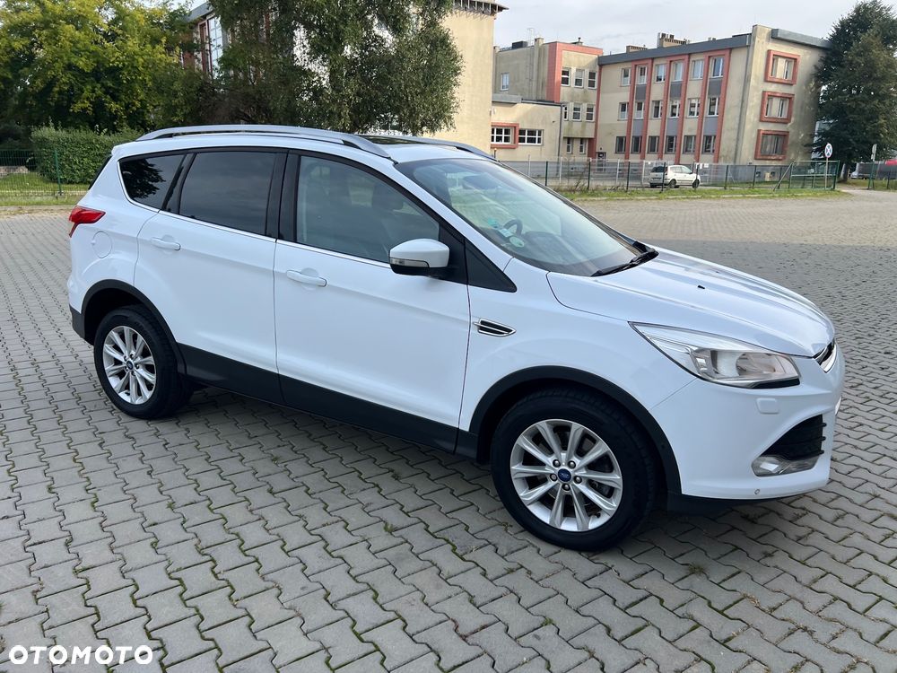 Ford Kuga 2.0 TDCi 2x4 Titanium - 3