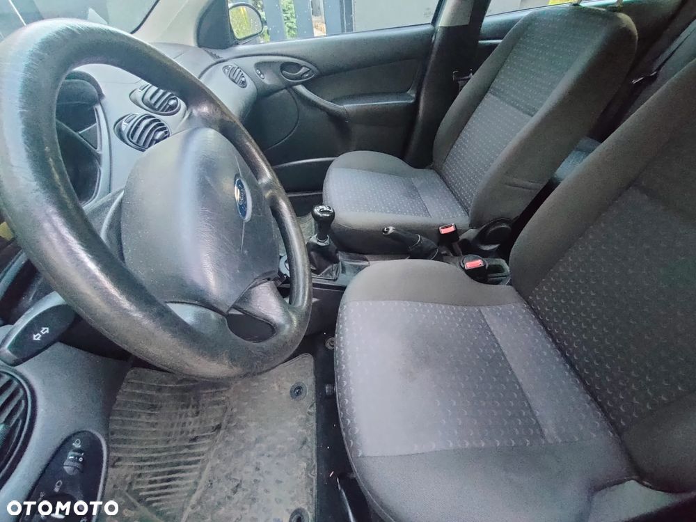 Ford Focus 1.6 FX - 15