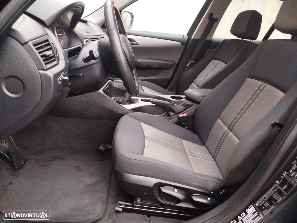 BMW X1 18 d xDrive xLine - 6