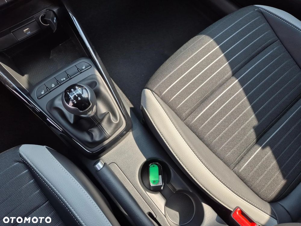 Kia Stonic 1.2 L - 15