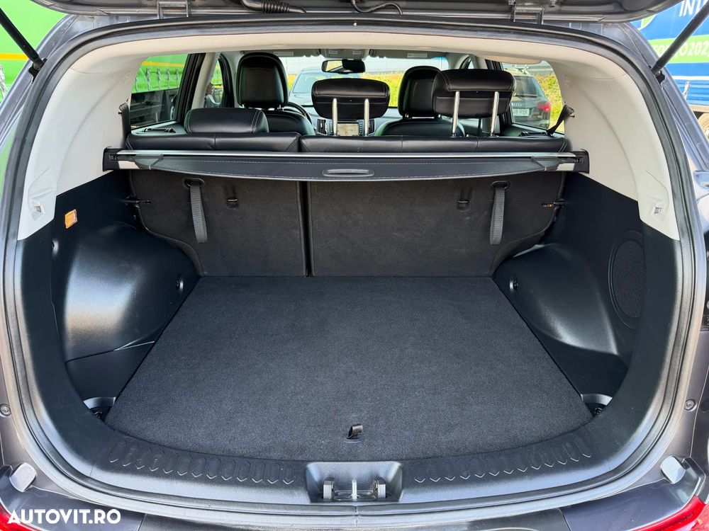 Kia Sportage 2.0 CRDI 4WD Spirit - 15