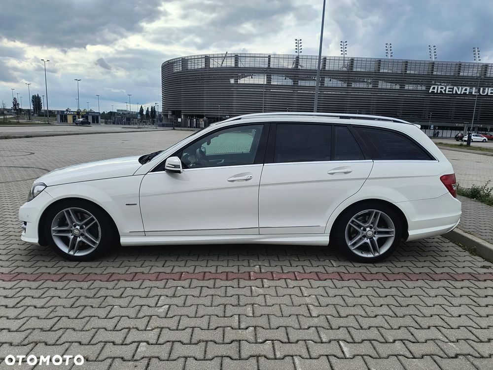 Mercedes-Benz Klasa C 250 CDI DPF 4Matic 7G-TRONIC BlueEFFICIENCY Avantgarde - 9