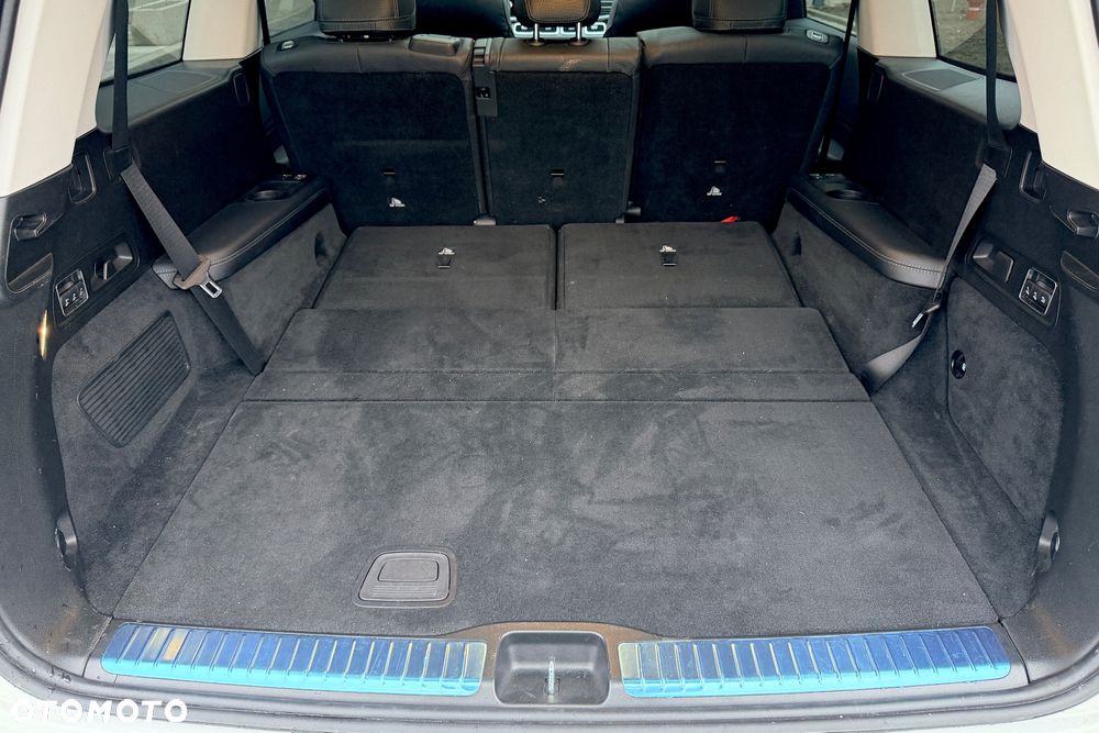 Mercedes-Benz GLS - 37