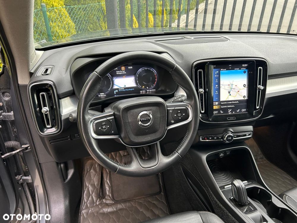 Volvo XC 40 T5 AWD Geartronic Momentum Pro - 6