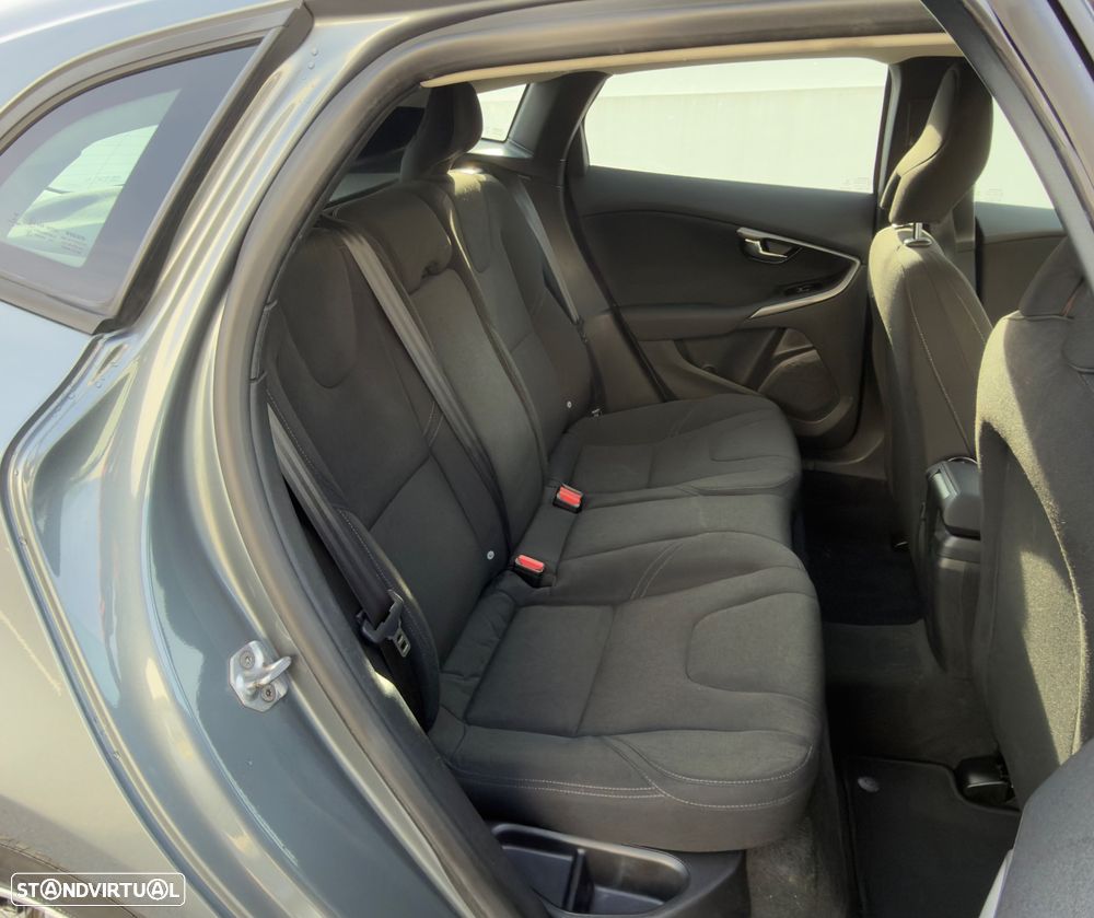 Volvo V40 1.6 D2 Kinetic Eco - 11