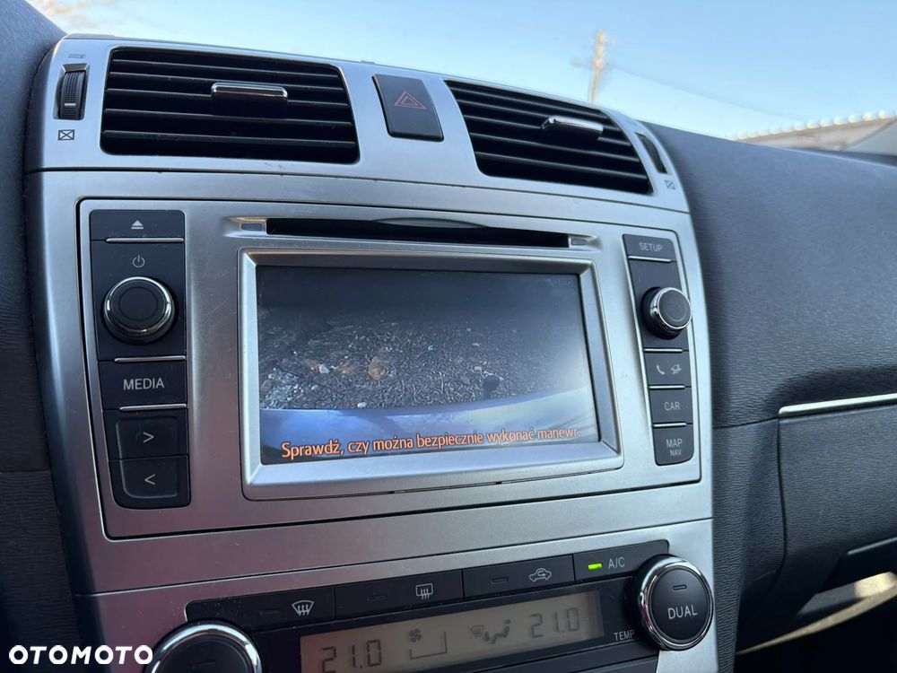 Toyota Avensis 2.2 D-4D Prestige - 19