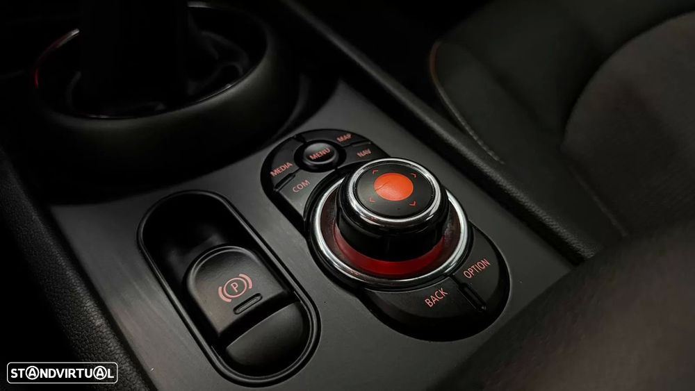 MINI Clubman One D - 13