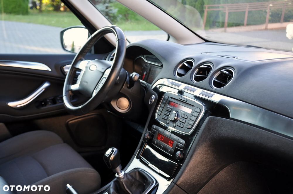 Ford S-Max - 18