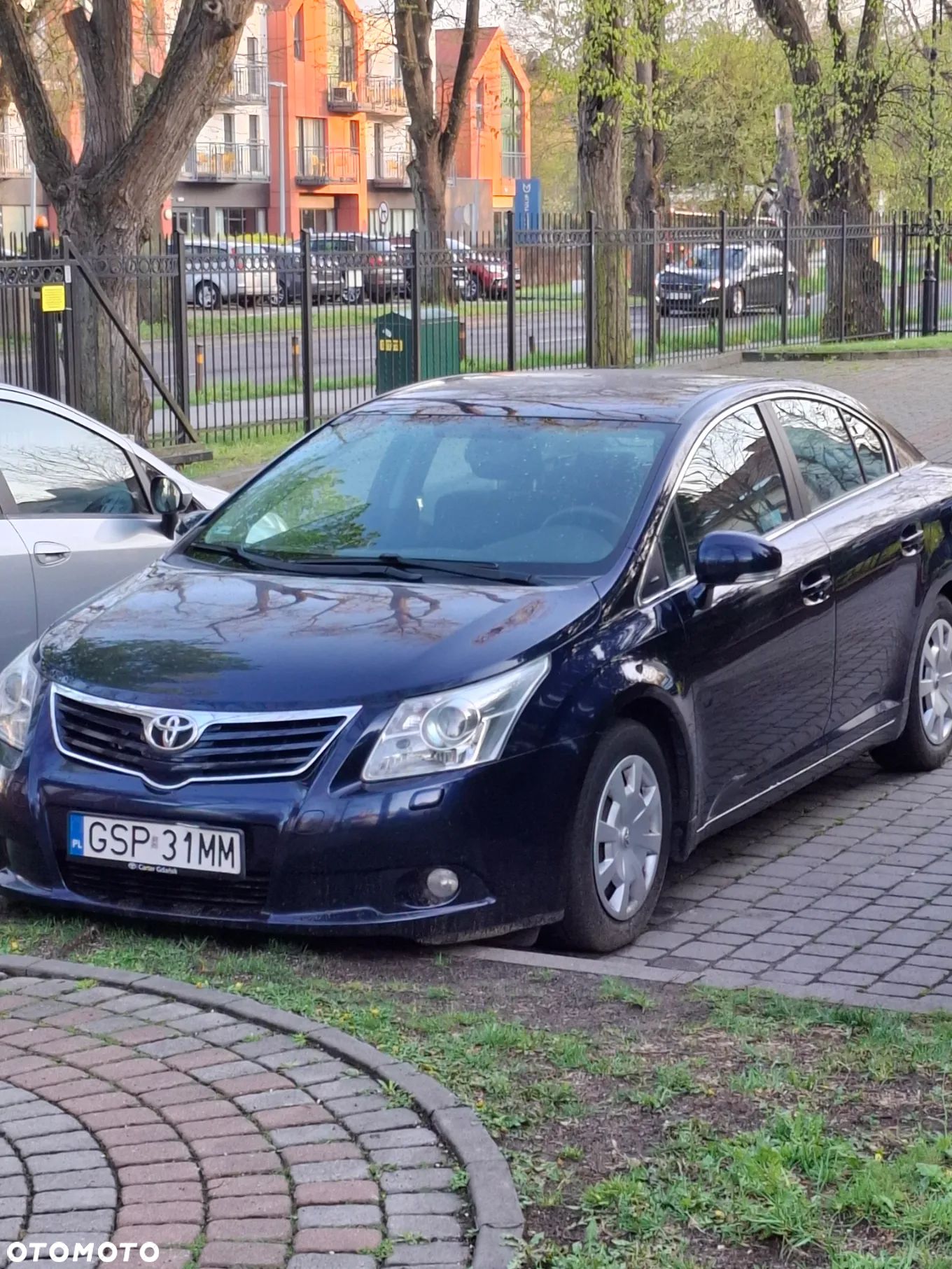 Toyota Avensis 1.8 Luna - 1