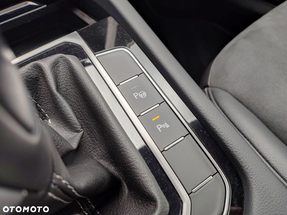 Volkswagen Arteon Shooting Brake 2.0 TDI 4Motion R-Line DSG - 32