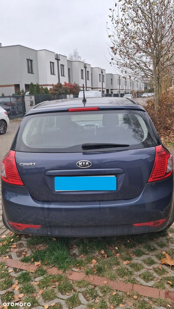 Kia Ceed 1.6 Comfort + - 6