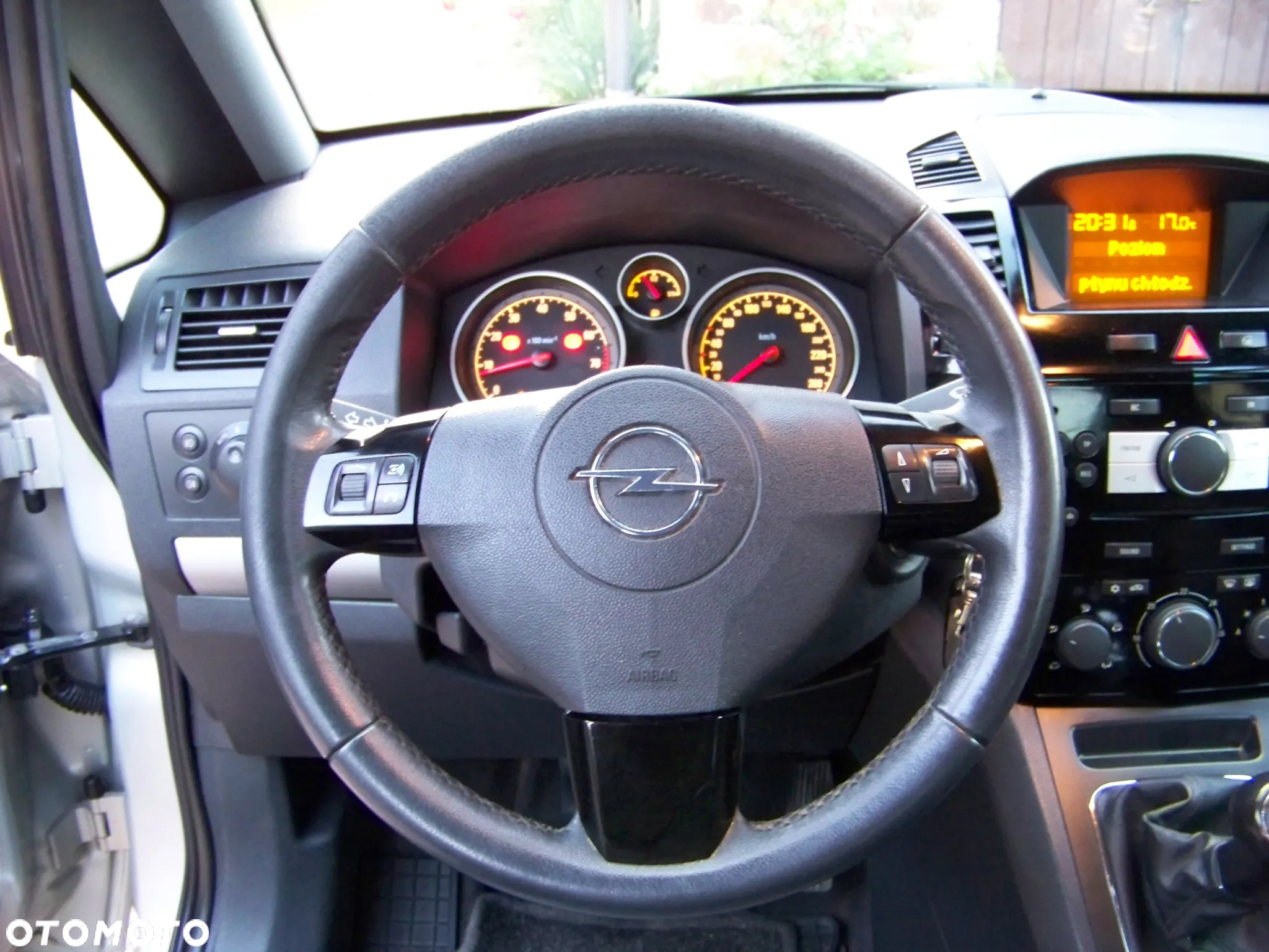 Opel Zafira 1.6 111 - 23