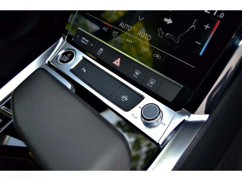 Audi e-tron 50 Quattro - 35