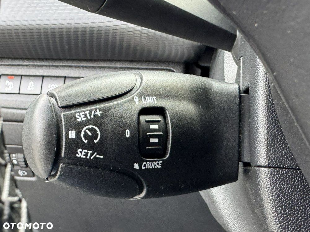 Peugeot 2008 PureTech 110 Stop&Start EAT6 Allure - 26