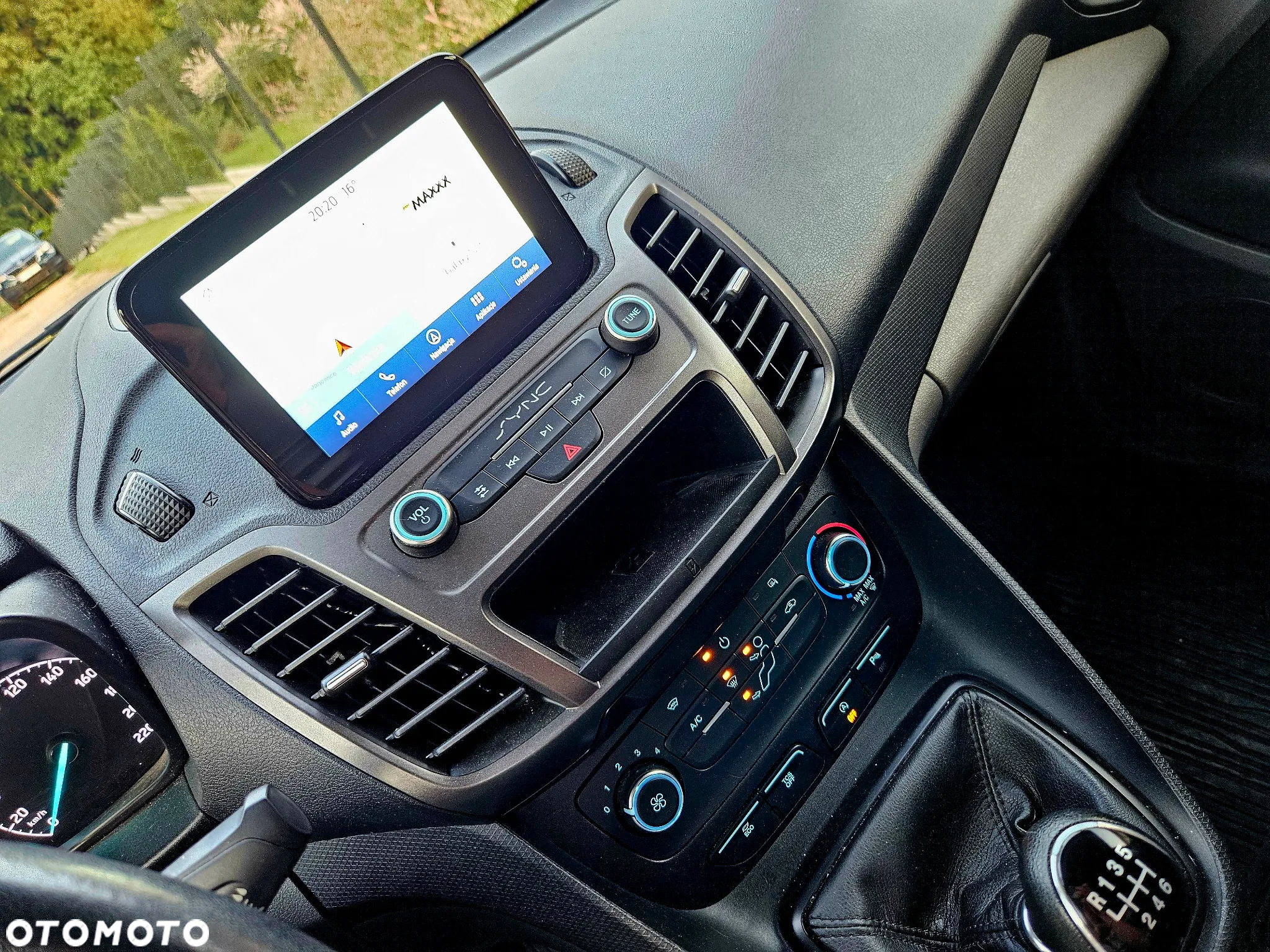 Ford Transit Connect - 6