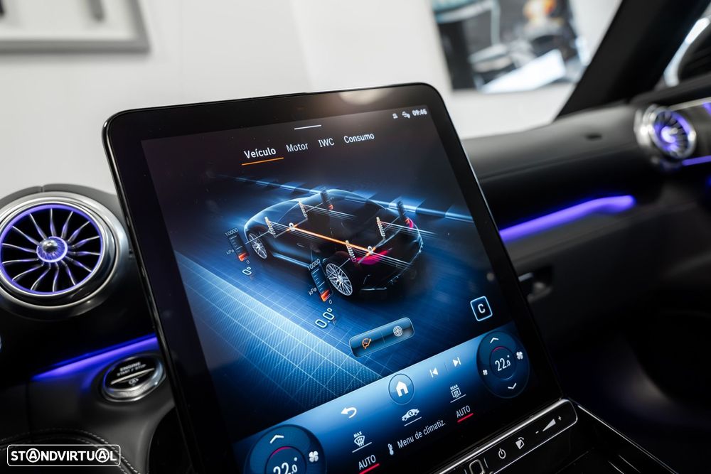 Mercedes-Benz SL 63 AMG 4Matic+ - 28