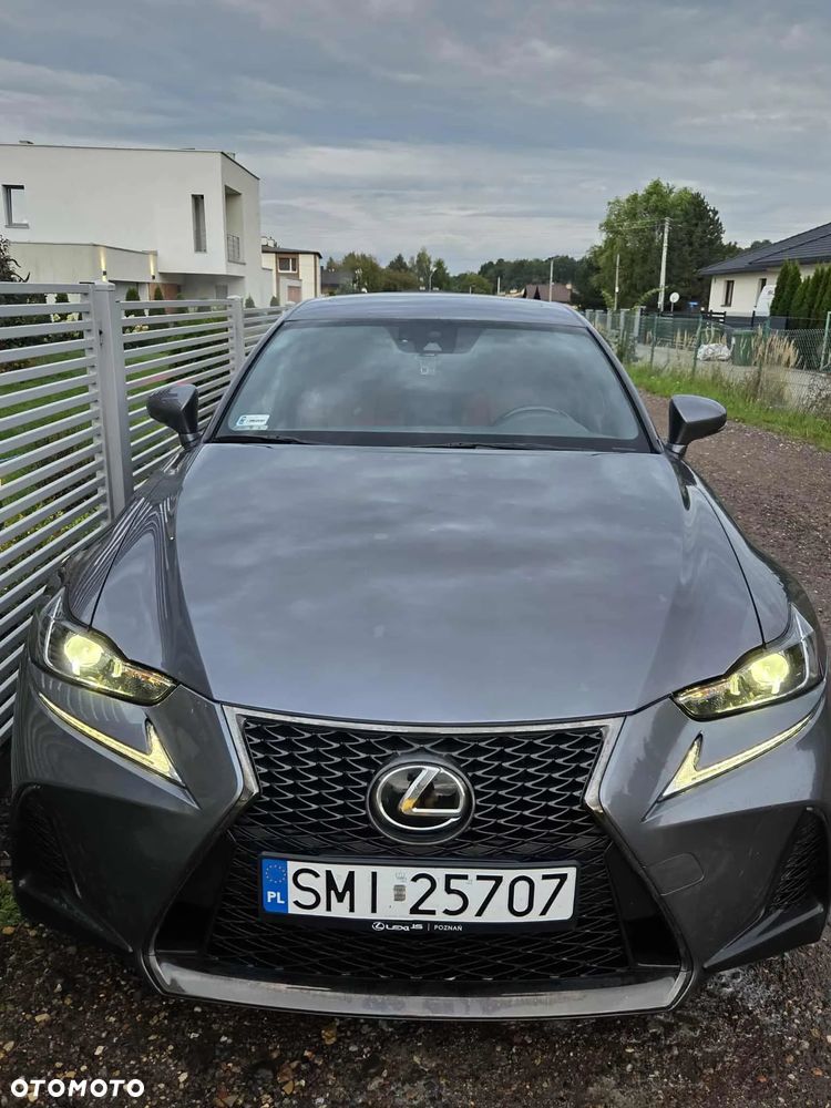 Lexus IS - 2
