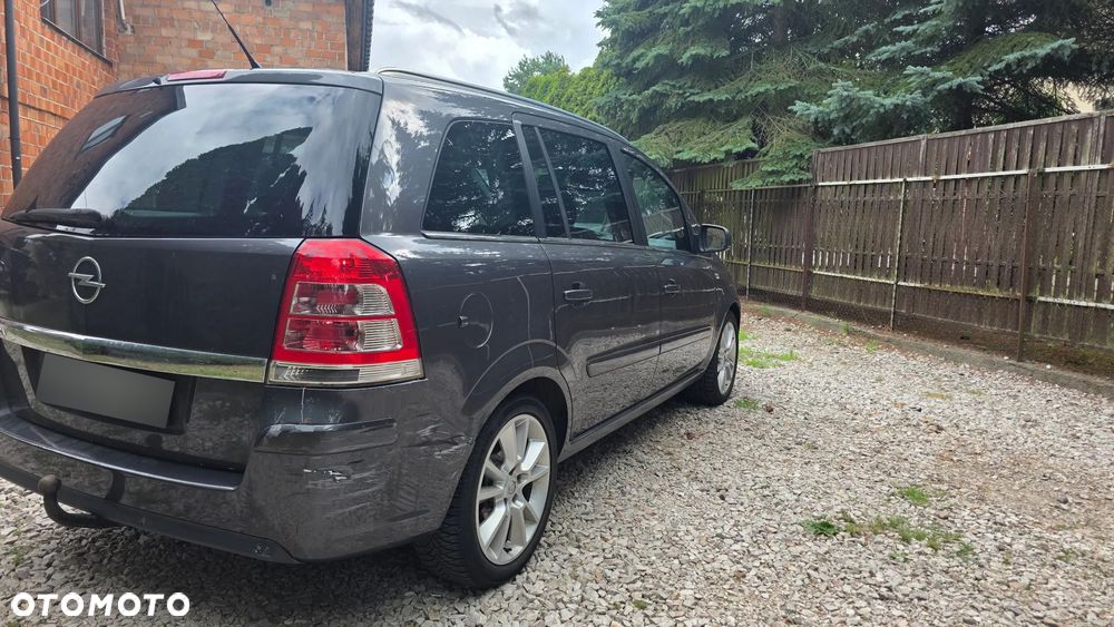 Opel Zafira 1.8 Edition 111 Jahre - 16