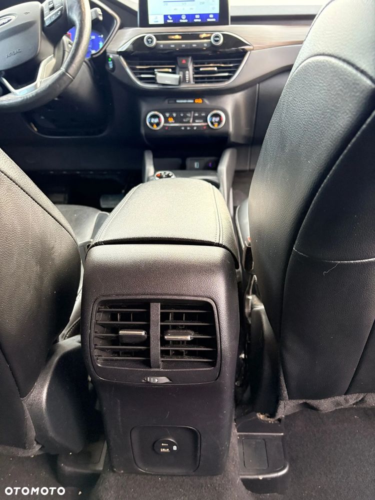 Ford Kuga - 13