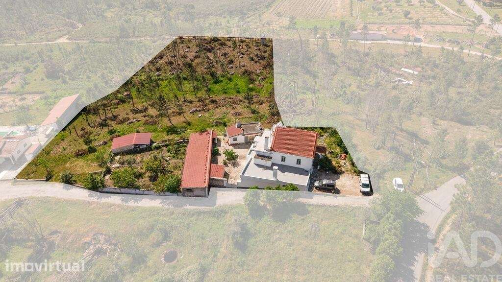 Moradia isolada T4 em Cumeada e Marmeleiro de 401 m2 - Grande imagem: 3/39