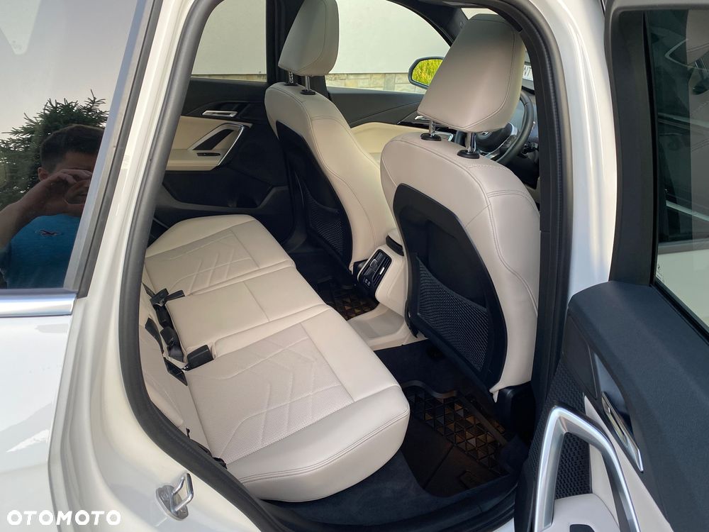 BMW X1 xDrive25i xLine - 11