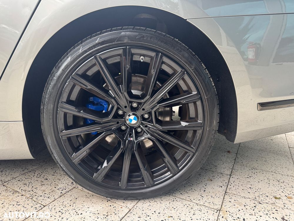 BMW Seria 7 730d xDrive - 35