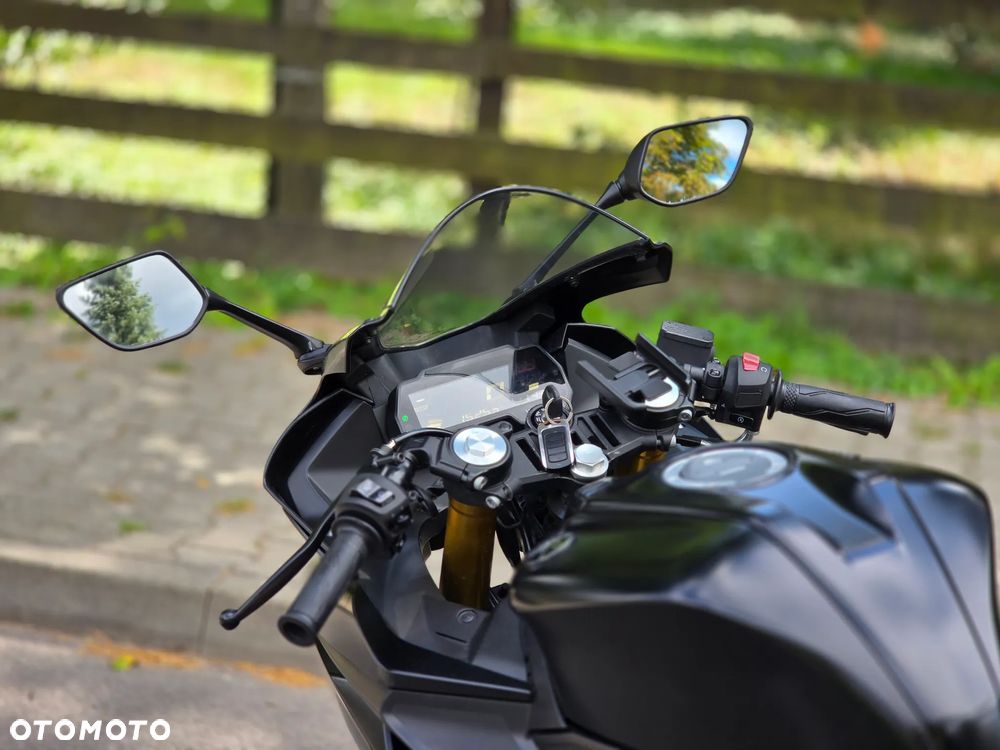 Yamaha YZF - 7