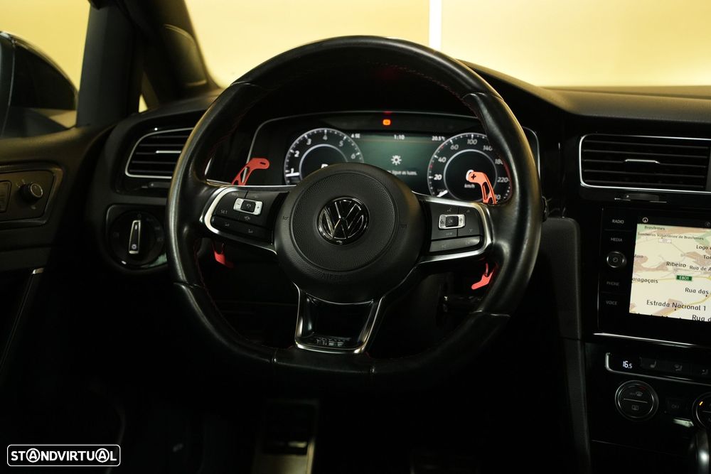 VW Golf 2.0 TSI GTI DSG - 24