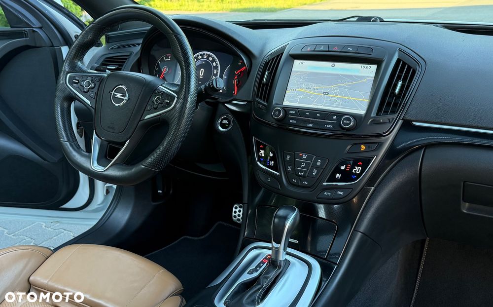 Opel Insignia - 34