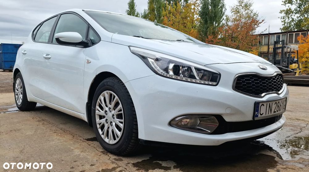 Kia Ceed Cee'd 1.4 CRDi S - 4