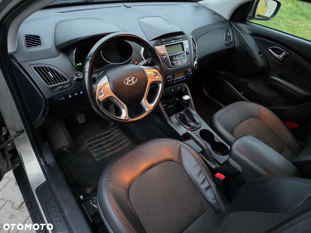Hyundai ix35 2.0 4WD Premium - 17