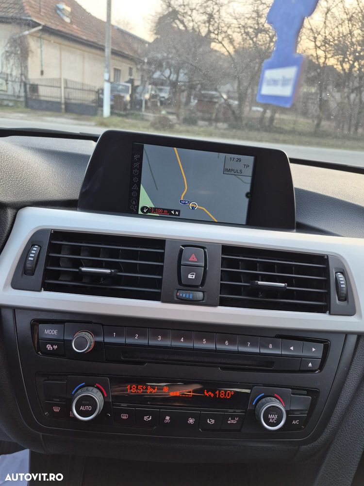 BMW Seria 3 320i Efficient Dynamics Edition Luxury Line - 7