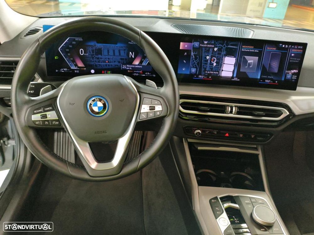 BMW 320 e Auto - 8