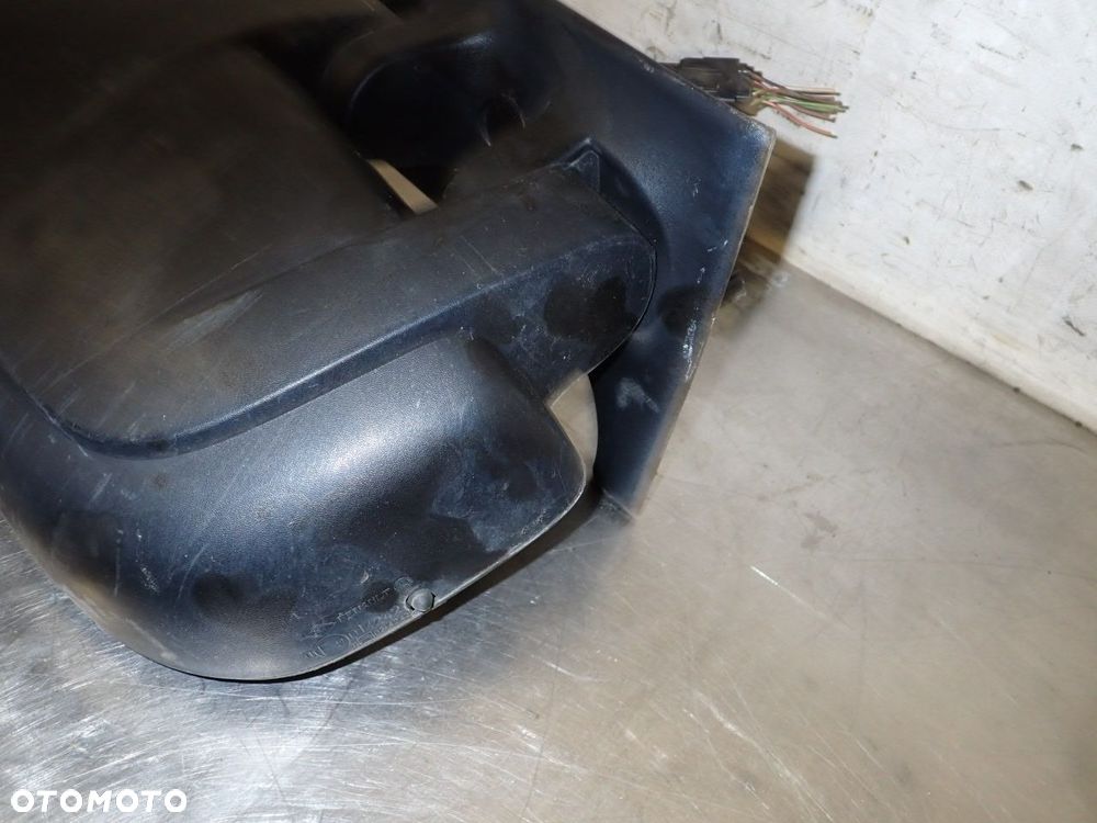 LUSTERKO PRAWE ELEKTRYCZNE RENAULT MASTER II LIFT 2.5 - 9