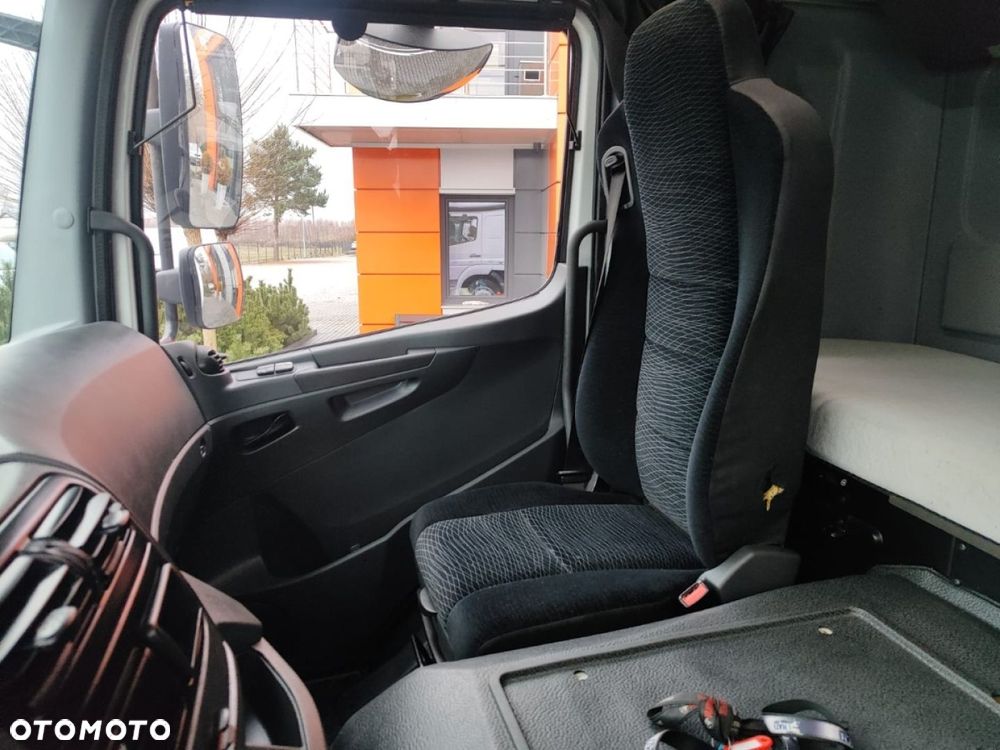 Mercedes-Benz Atego - 22