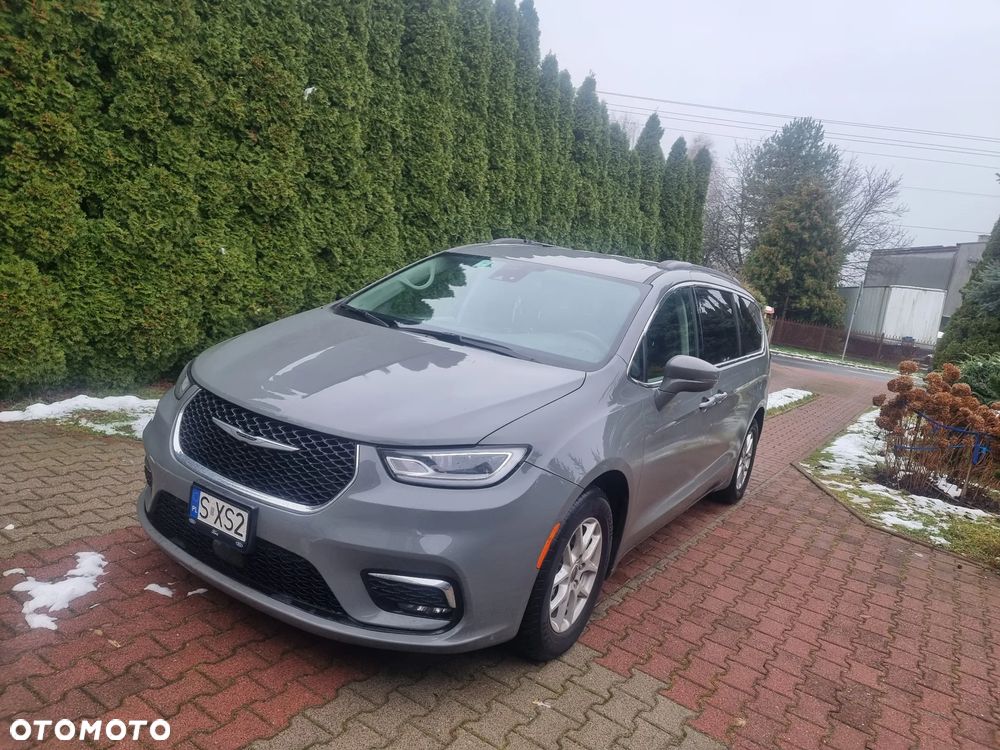 Chrysler Pacifica - 4