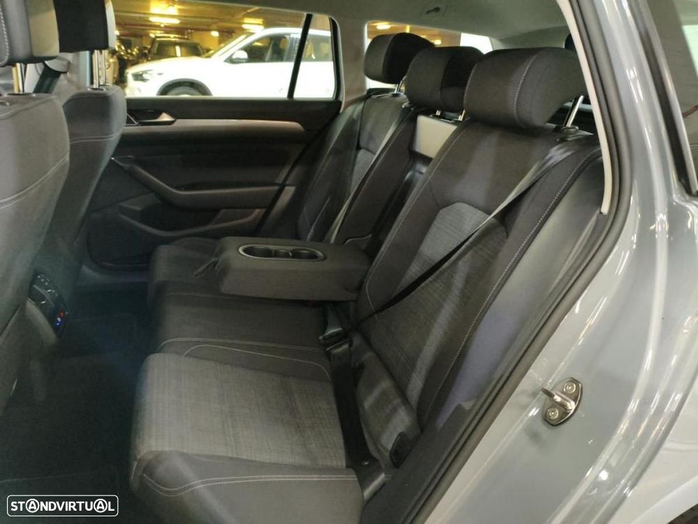 VW Passat Variant 2.0 TDI Business DSG - 4