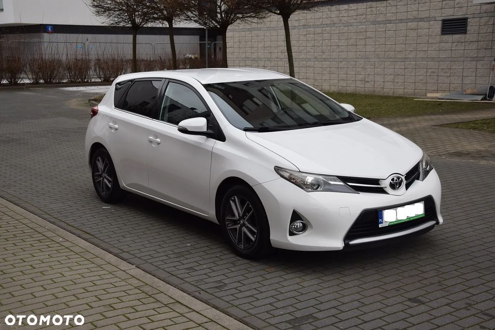 Toyota Auris 1.33 VVT-i Premium - 4