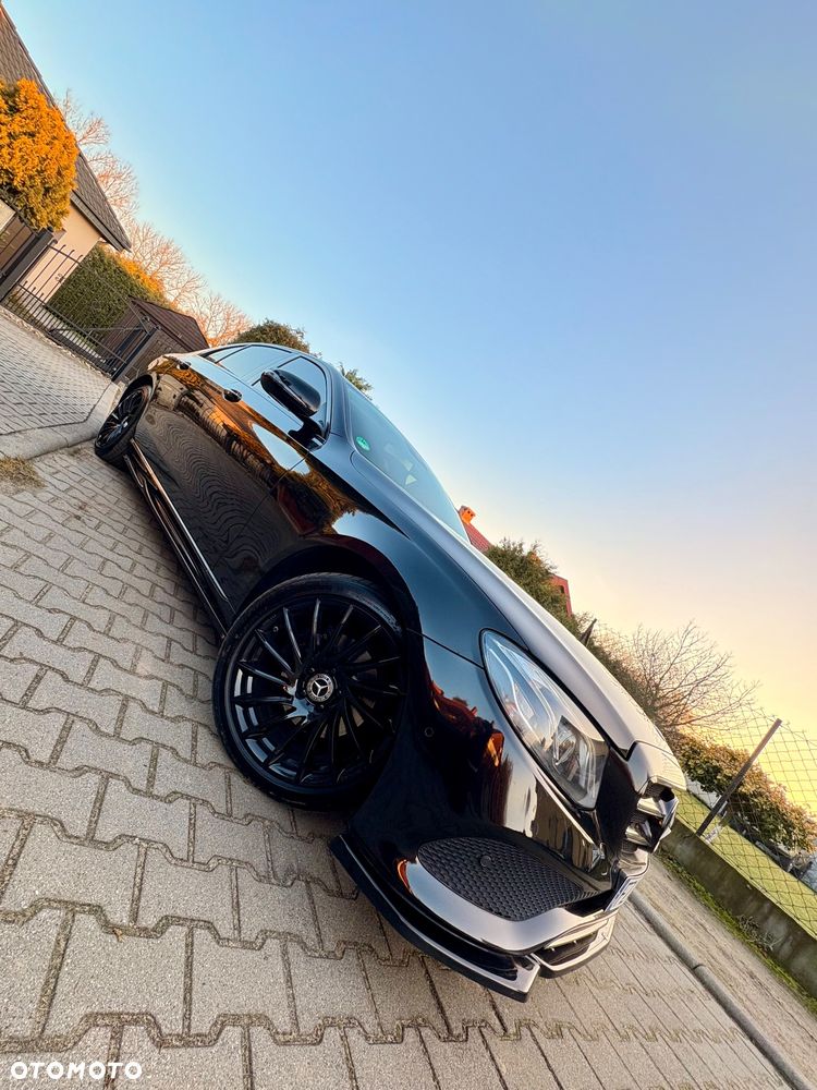 Mercedes-Benz Klasa E 220 d 9G-TRONIC - 1