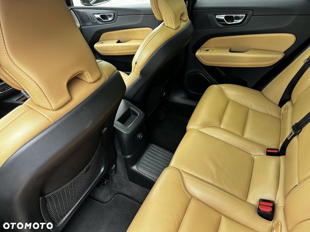 Volvo XC 60 - 10
