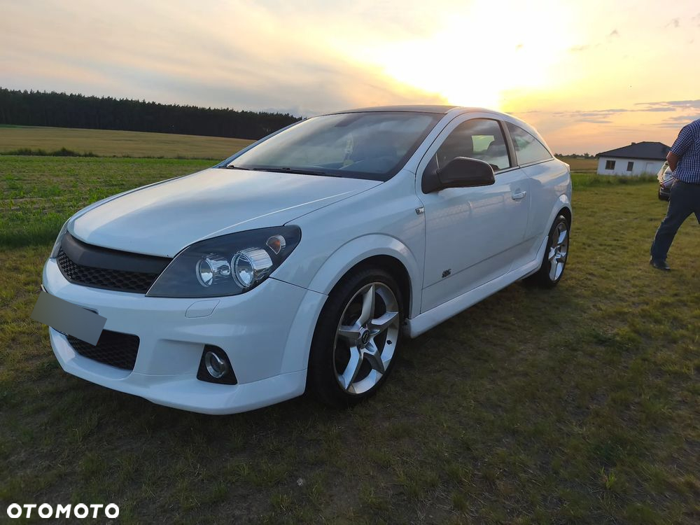 Opel Astra III GTC 1.8 Sport - 3
