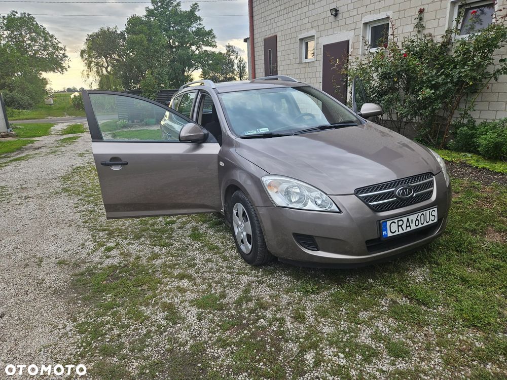 Kia Ceed 1.6 Comfort - 4