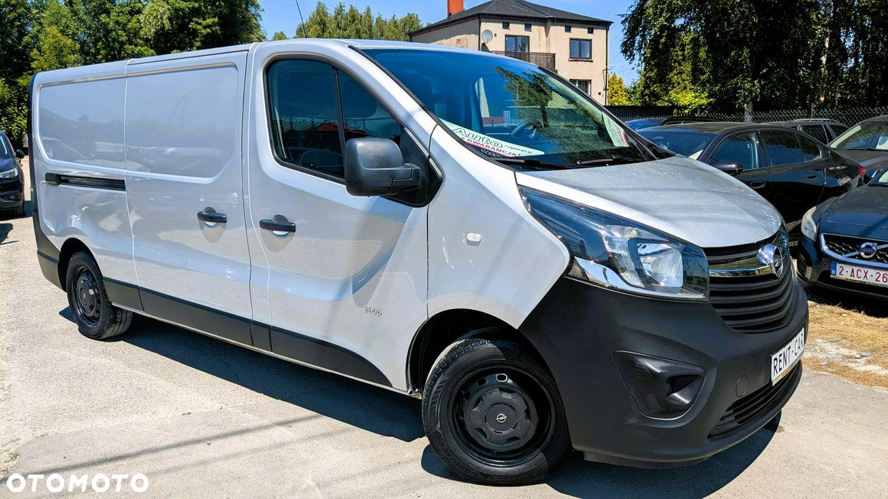 Opel Vivaro - 10