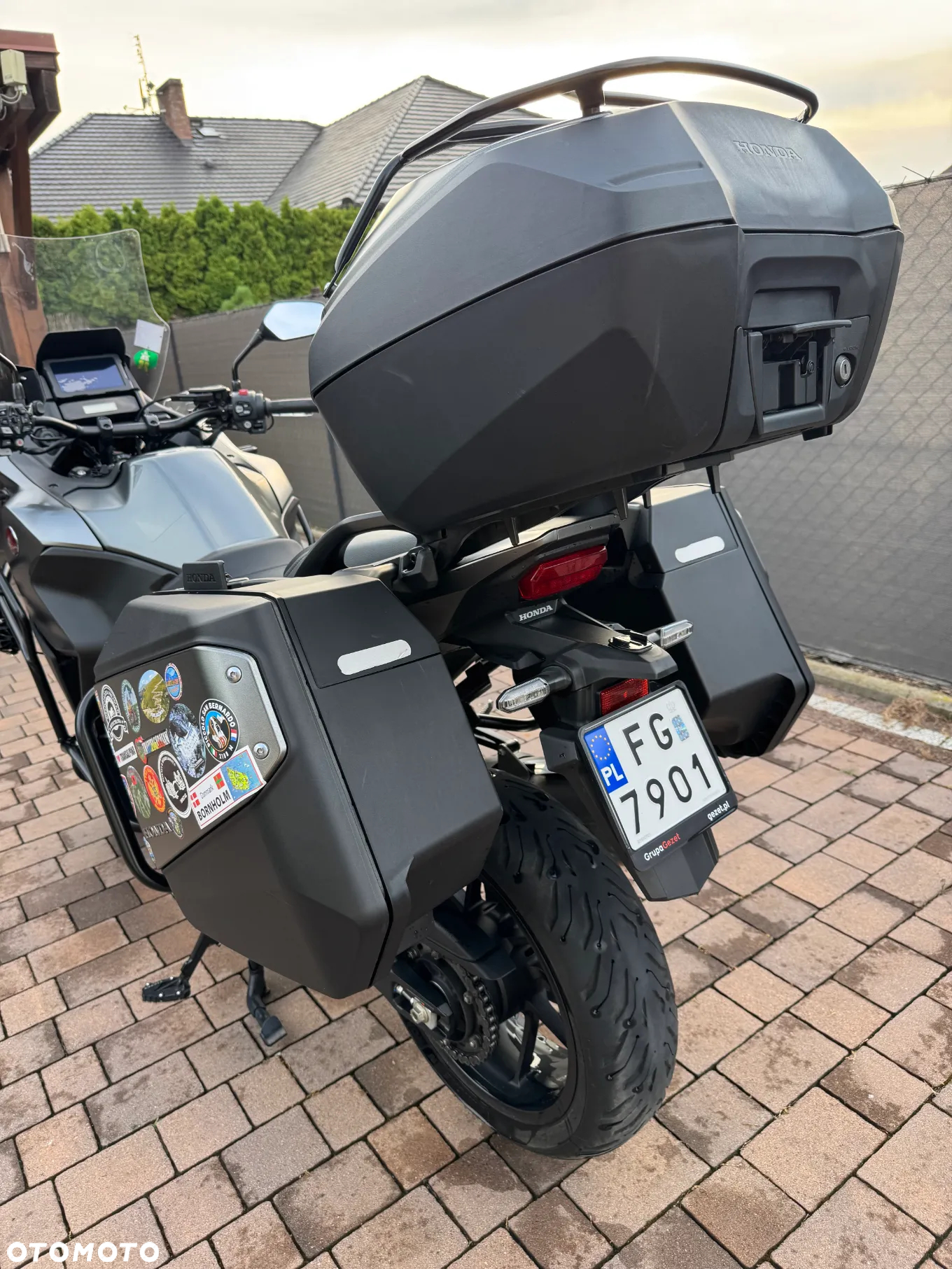 Honda NT - 8
