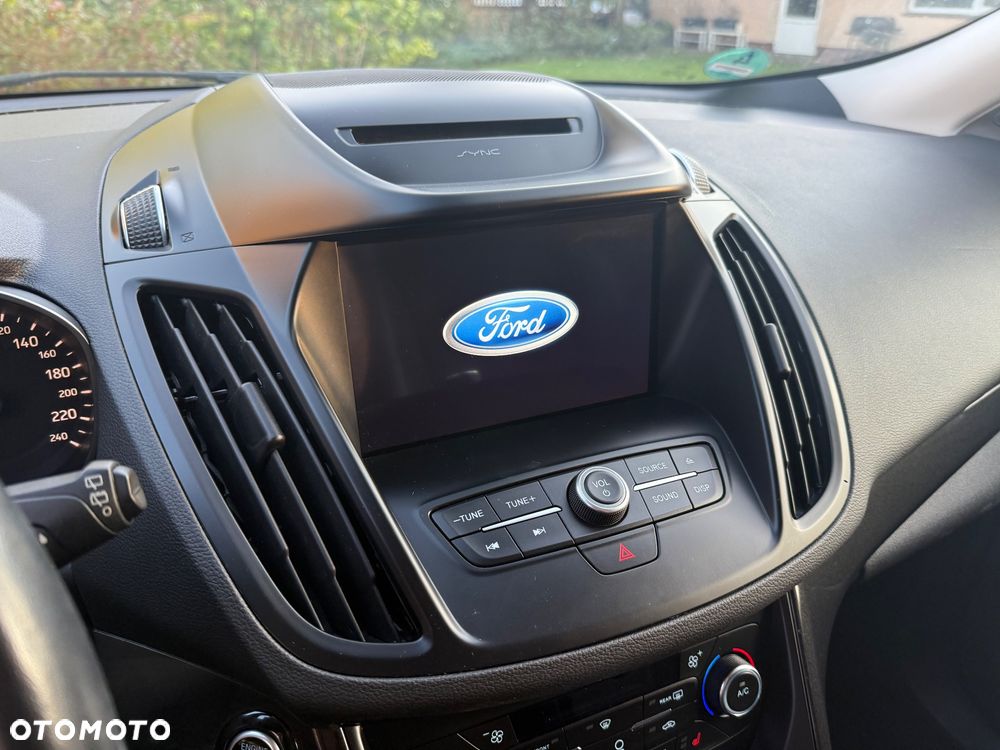 Ford Kuga 1.5 EcoBoost 4x4 Business Edition - 25
