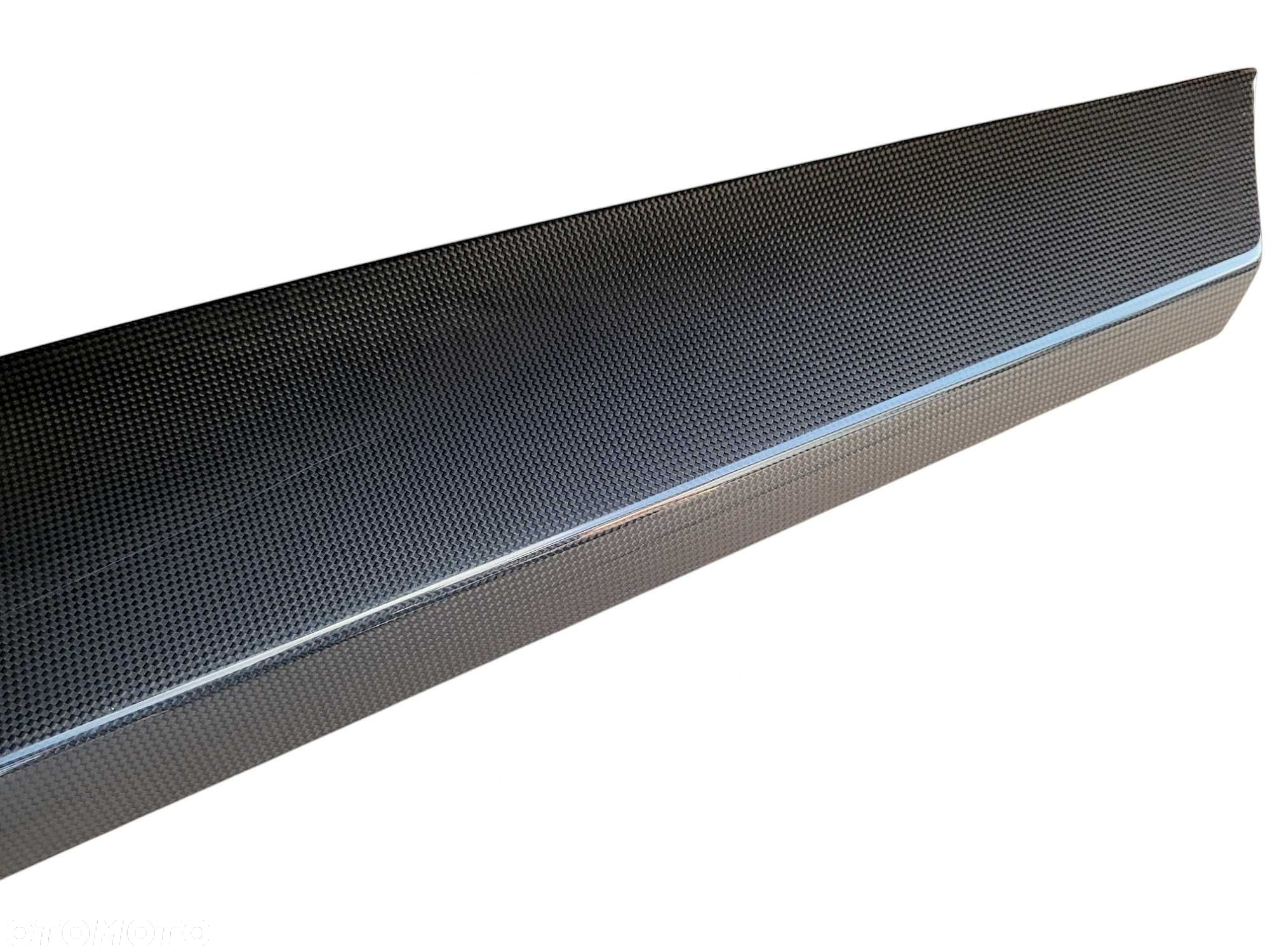 Ferrari Purosangue F175 - próg nakładka listwa drzwi przód RH - CARBON - 4