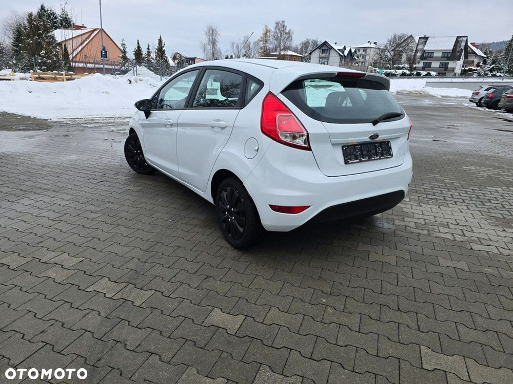 Ford Fiesta - 9